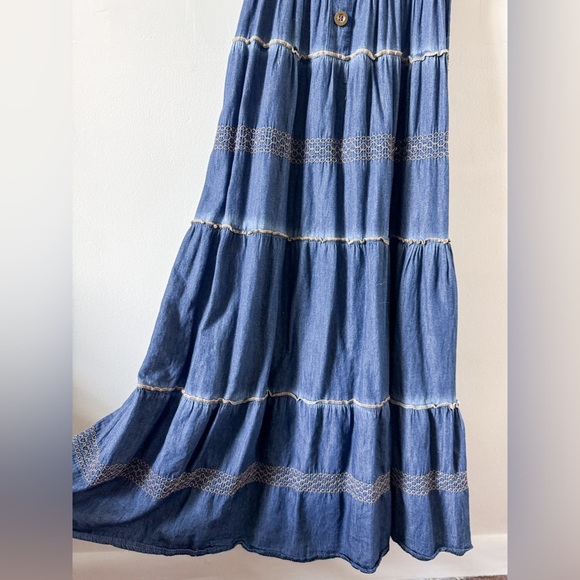 Lapis Maxi Dress - Picture 6 of 6
